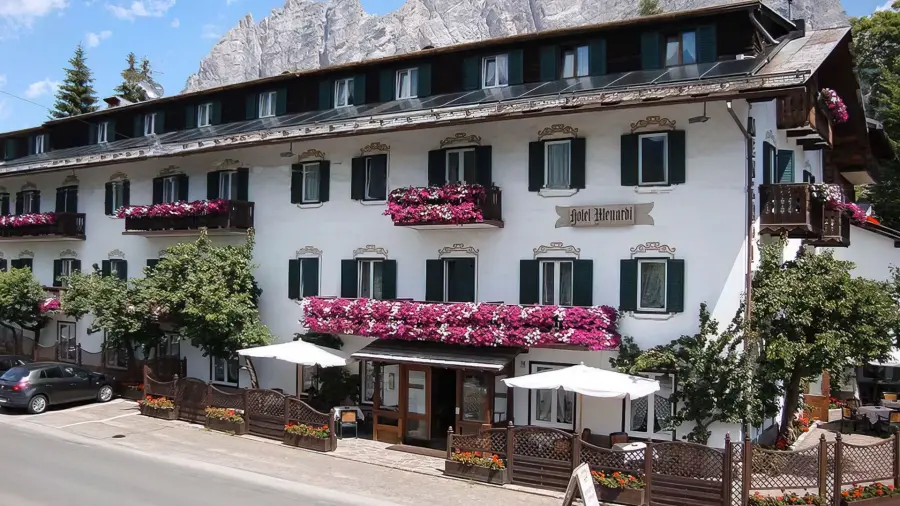 Hotel Menardi