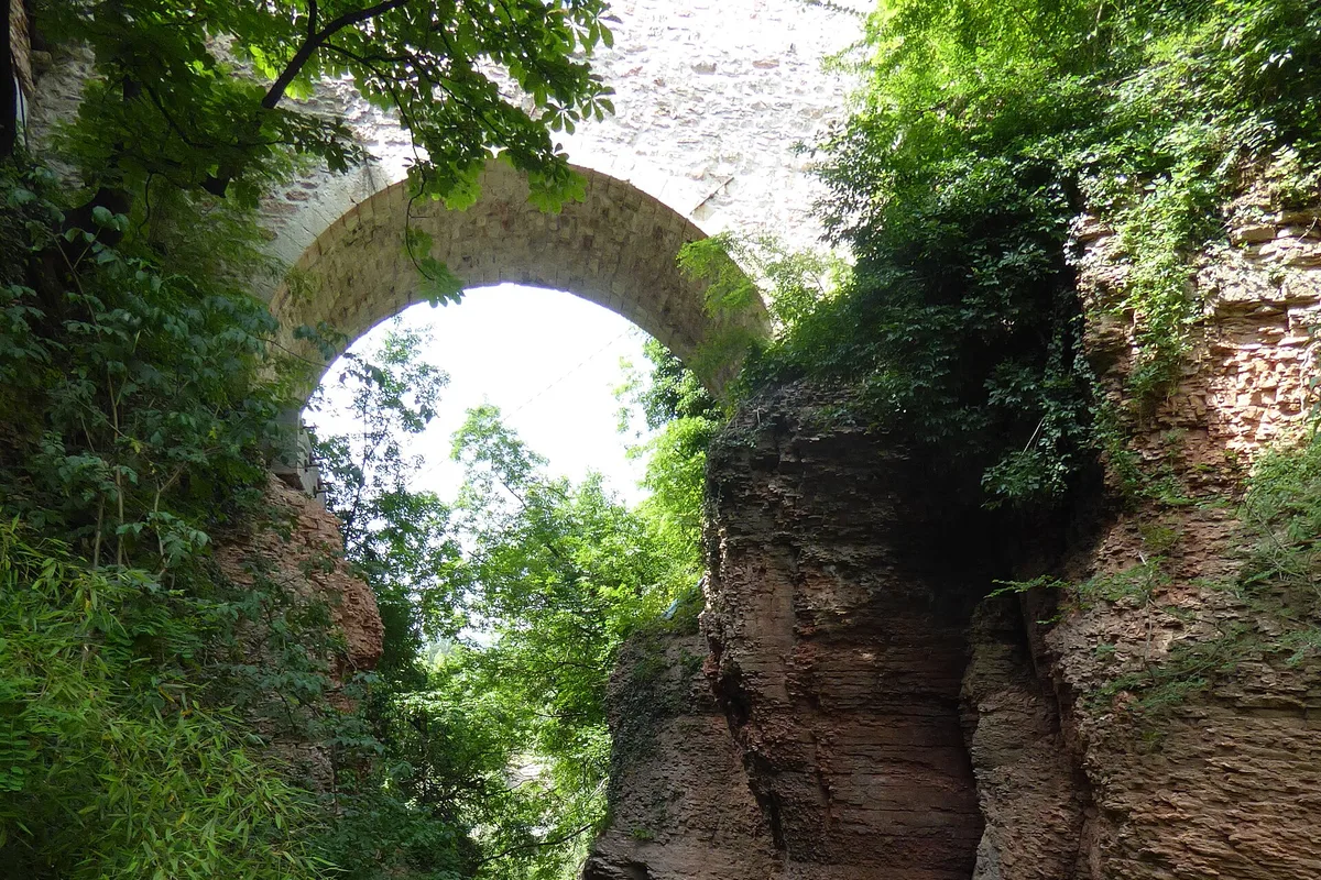 Orrido di Ponte Alto (Gola Naturale e Cascate)